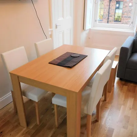 Beautiful 3 Bed Apt In The City Centre Glasgow Exterior photo