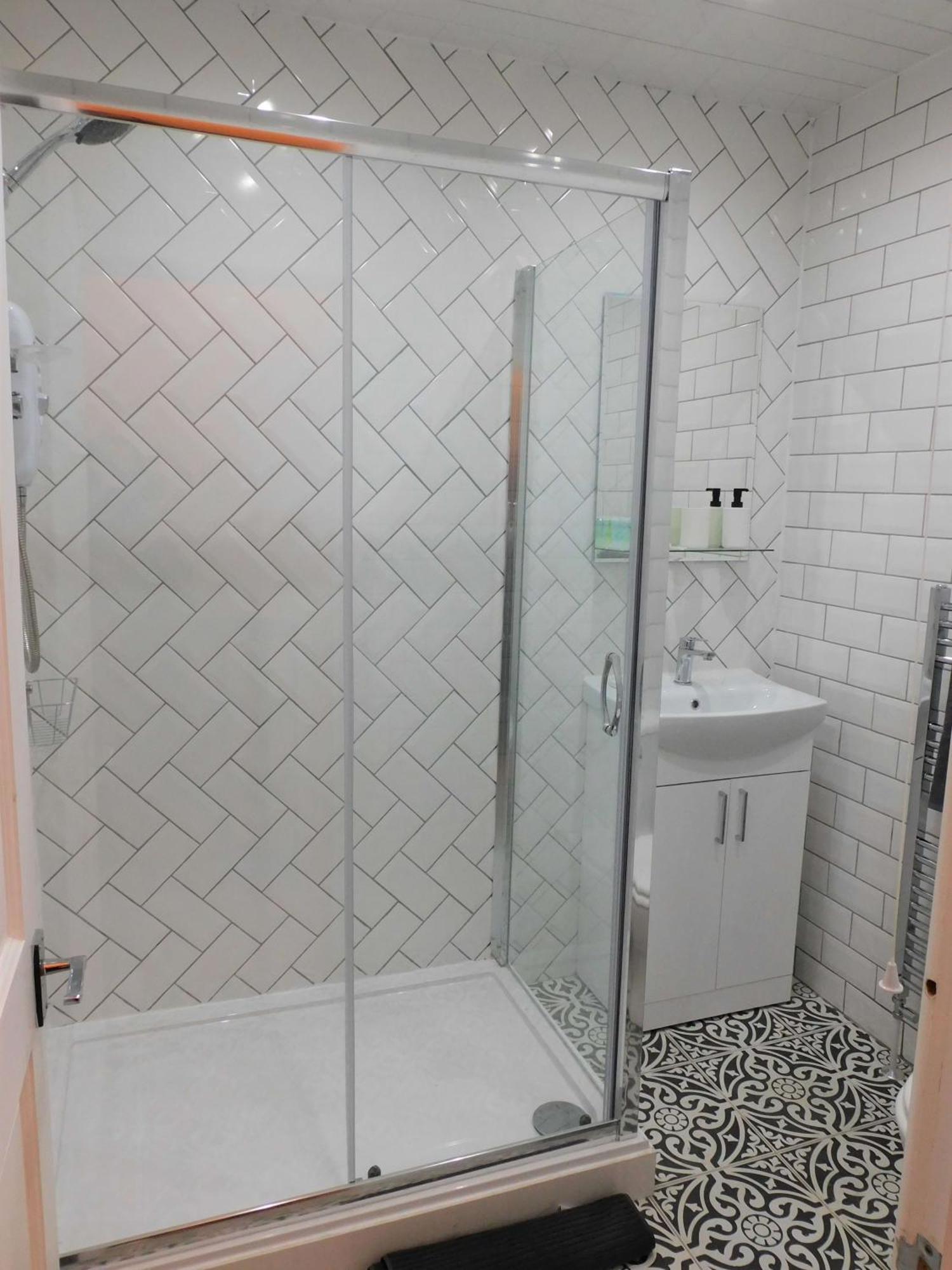 Beautiful 3 Bed In The Centre Apartment